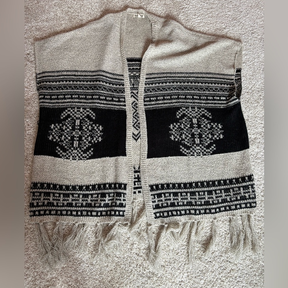 Woven Heart sleeveless sweater